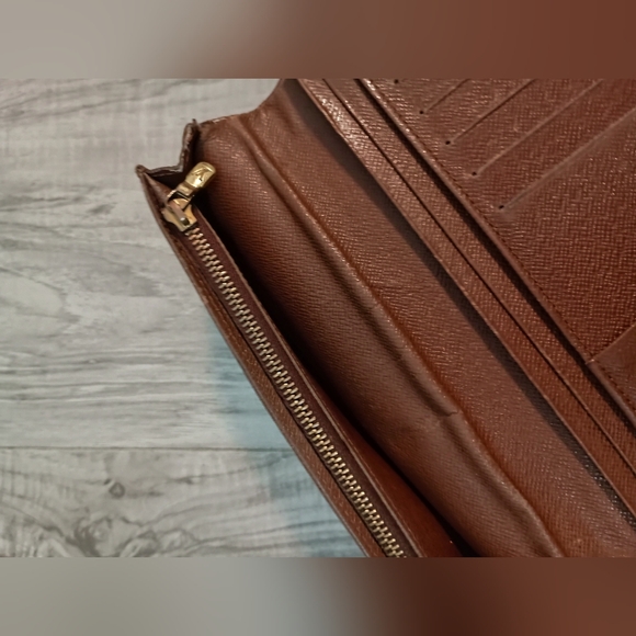 LOUIS VUITTON PORTE FOUIL BROZA MONOGRAM CANVAS Brown PVC WOMEN'S Used - Picture 10 of 13